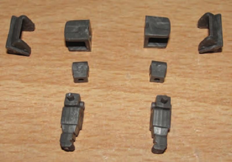 Clip & clean arm/shoulder parts and dry fit desired pose.